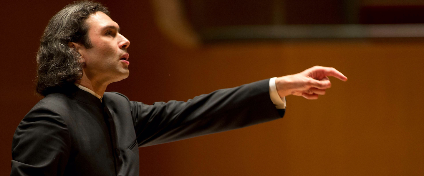 Jurowski Conducts Rachmaninoff